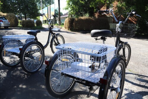 В одній із громад Хмельниччини соцпрацівники будуть їздити до своїх підопічних на триколісних електровелосипедах
