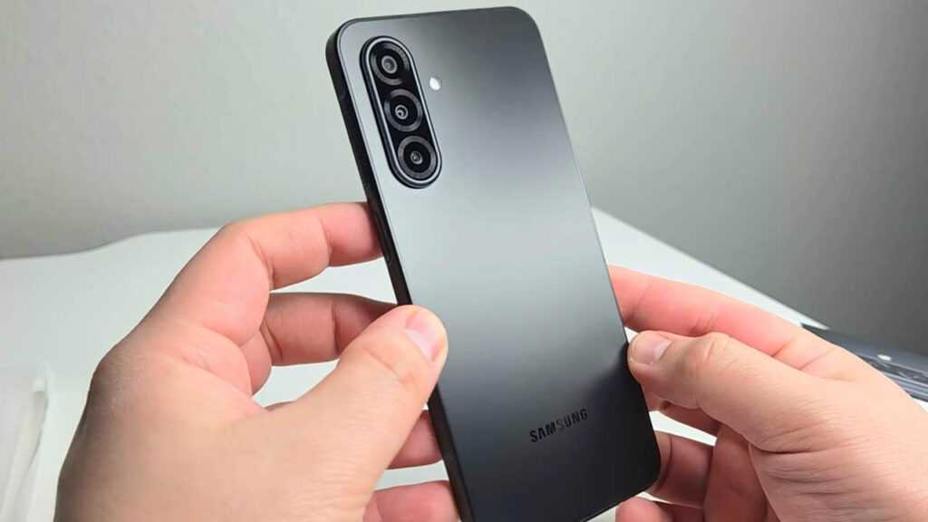 Новое поколение мобильной связи: почему Samsung A57 5G и iPhone 17e вошли в ТОП-3 года