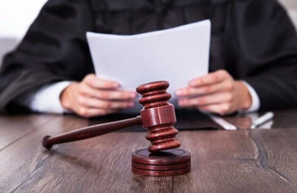 Жінка з Хмельниччини: 15 років за державну зраду