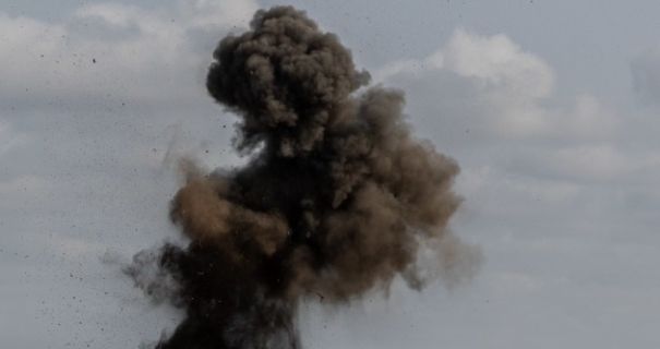 Хмельницький: п'ятеро військових зникли, ДБР розслідує версію диверсії після вибухів.