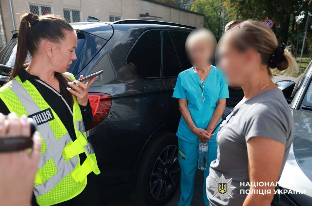Хмельницький: Голову медкомісії взяли на хабарі за інвалідність.