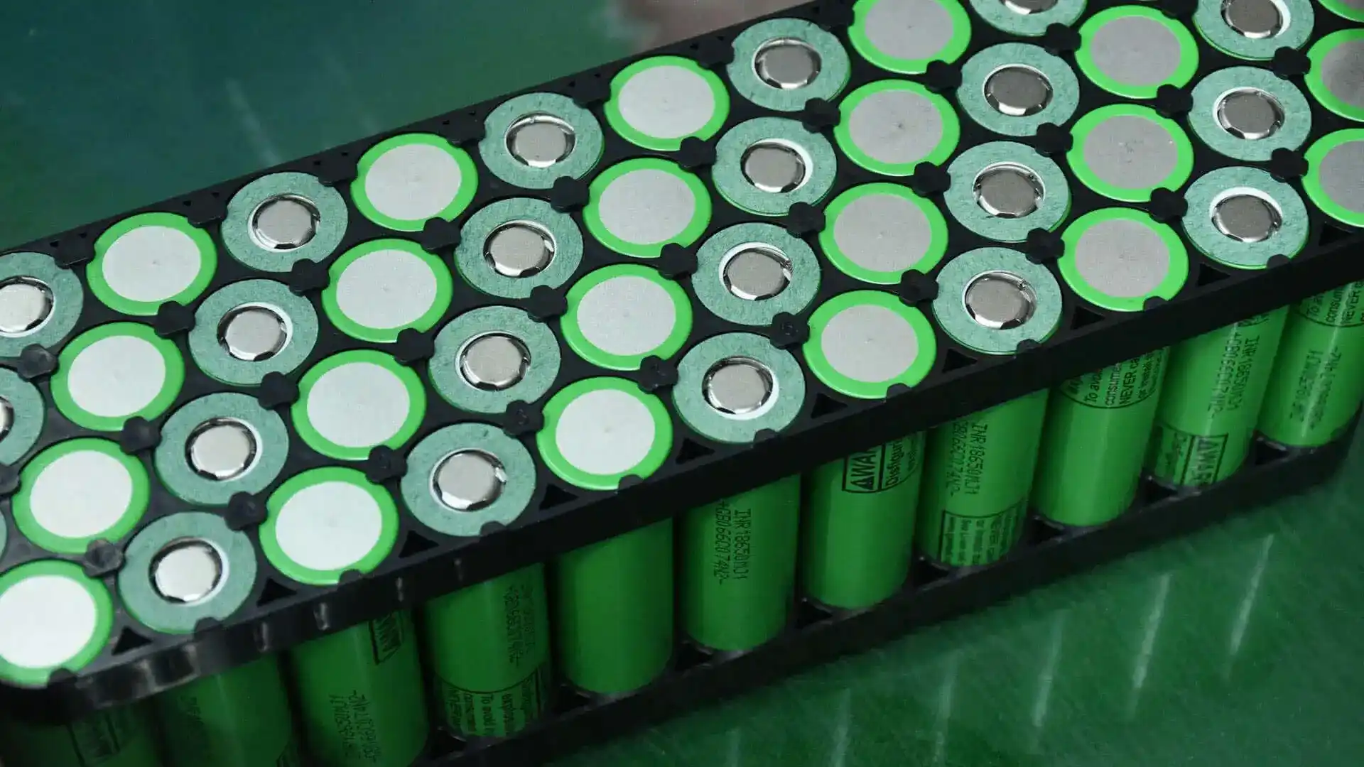 Чому інженери вибирають акумулятори LTO та високострумові елементи живлення 18650 для жорстких умов експлуатації