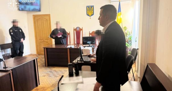 На Хмельниччині: 10 жертв педофіла-директора мовного центру.